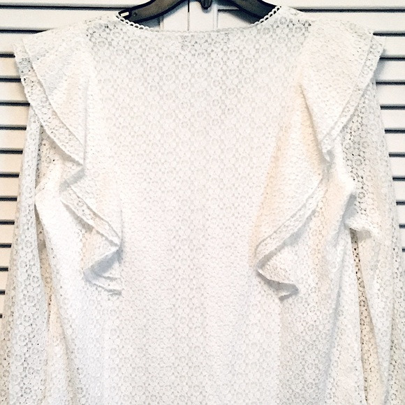 NWOT Simple Flavor White Ruffle Lace Poet Blouse M - Picture 11 of 15